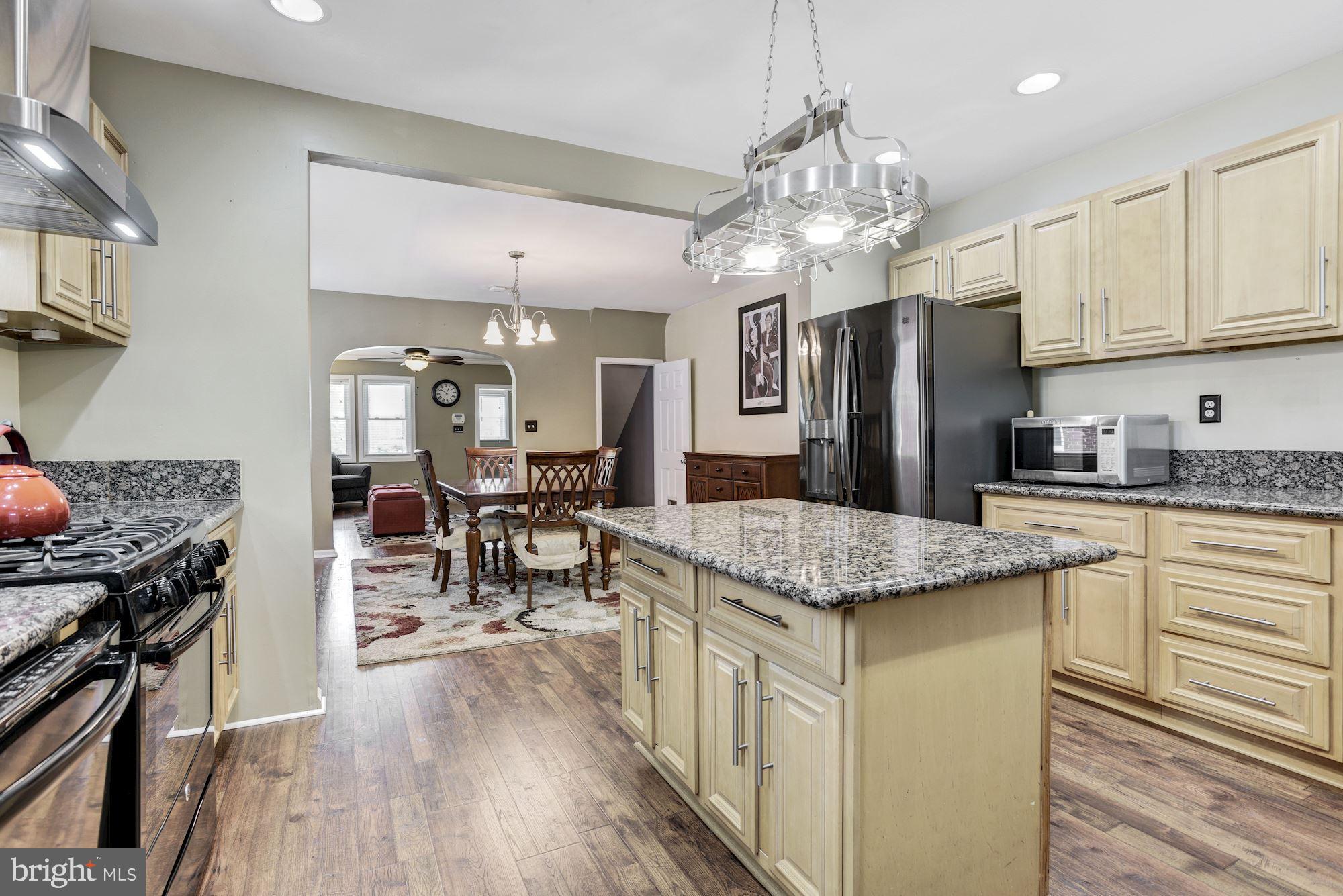 3337 Moravia Road Baltimore, MD 21214 - Photo 13 of 33 Center Island | Granite Countertops