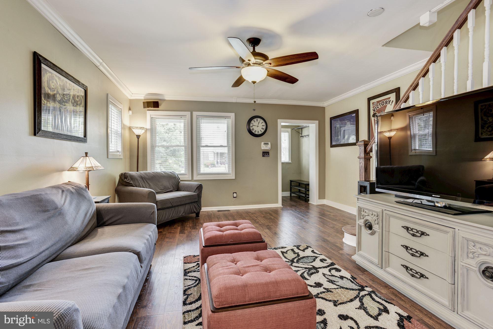 3337 Moravia Road Baltimore, MD 21214 - Photo 5 of 33 Living Room