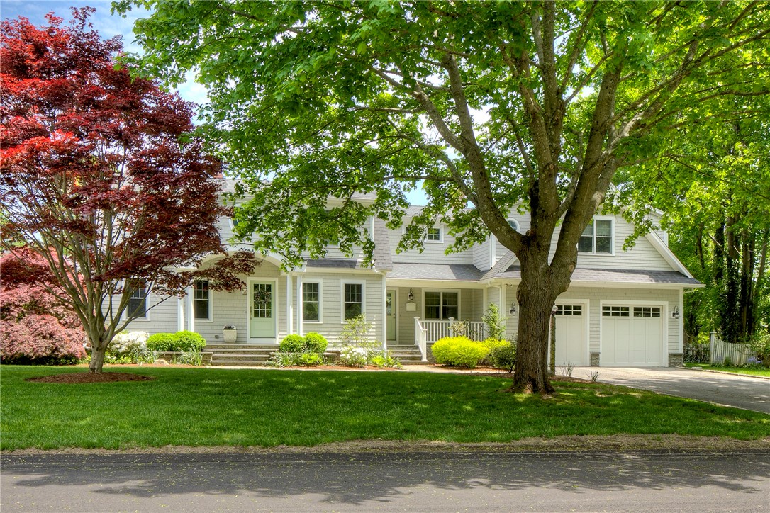 10 Acacia Road Bristol, RI 02809 - Photo 5 of 46