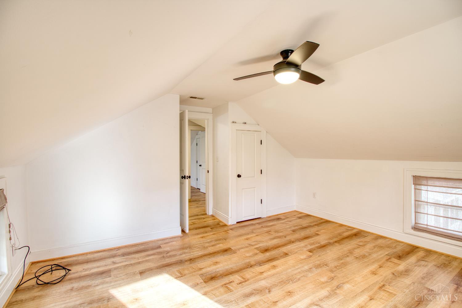 7249 State Road Cincinnati, OH 45230 - Photo 25 of 42