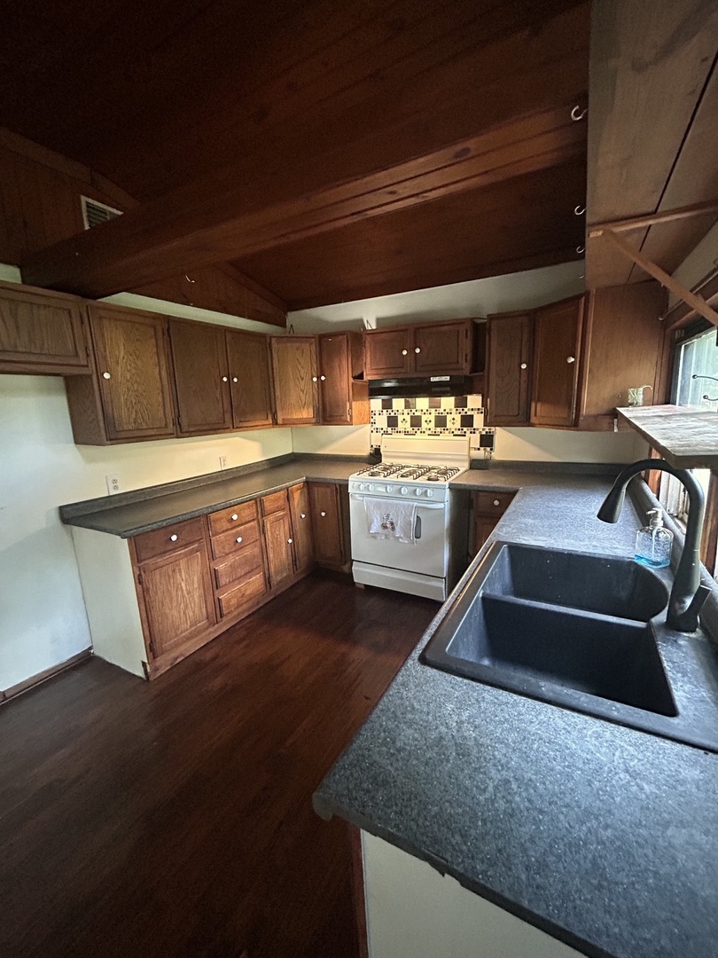23610 South Ford Road Minooka, IL 60447 - Photo 8 of 28 Gallery Image 8