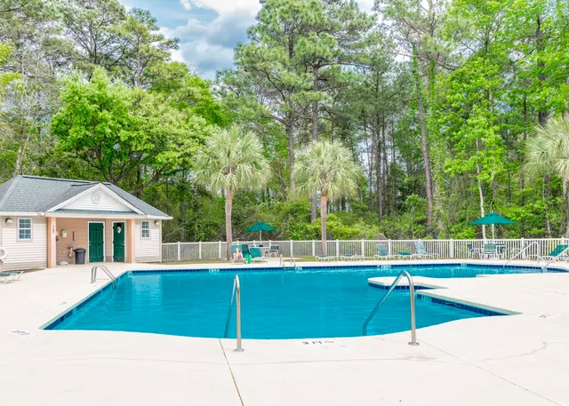 $275,000 | 227 Pinehurst Lane, Unit 6D, Pawleys Island, SC 29585