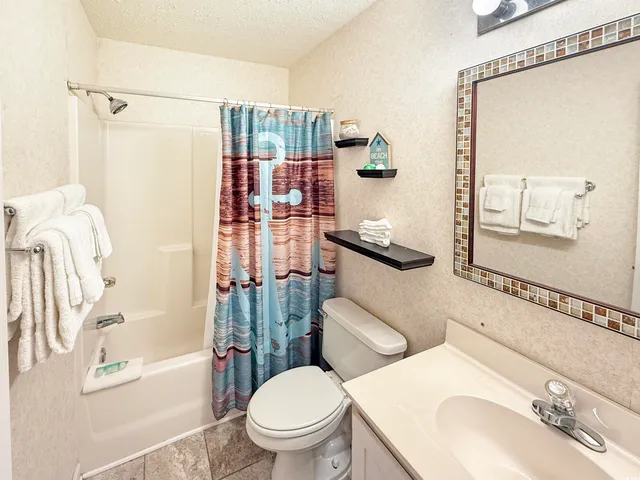 $275,000 | 227 Pinehurst Lane, Unit 6D, Pawleys Island, SC 29585