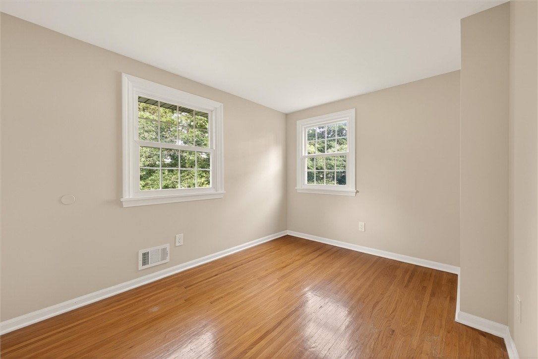 120 Benedict Road Perinton, NY 14534 - Photo 25 of 34