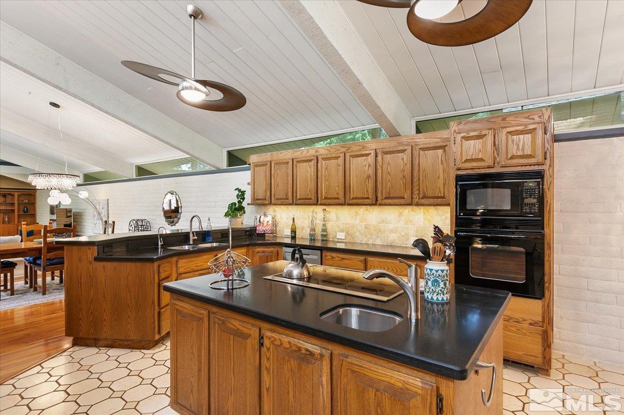 5190 Rio Pinar Drive Reno, NV 89509 - Photo 17 of 40 Photo 17