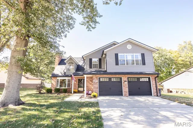 $365,000 | 1031 Shadow Ridge Crossing, O'Fallon, IL 62269