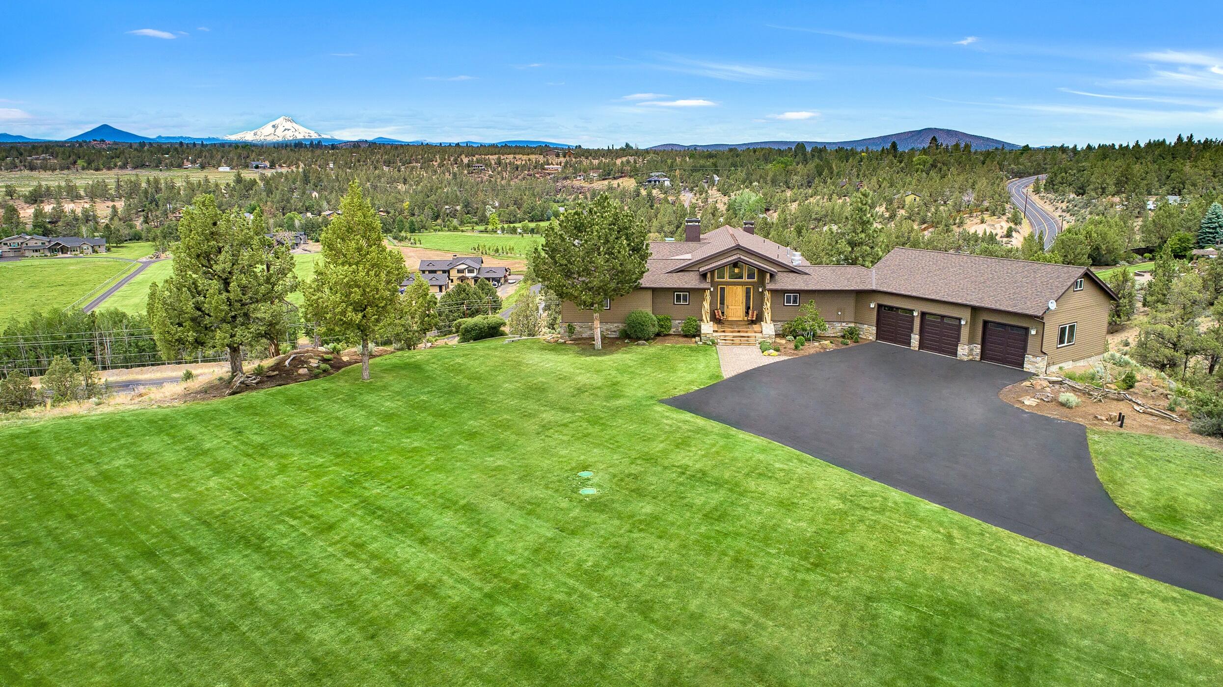 20130 Winston Loop Bend, OR 97703 - Photo 31 of 33 32