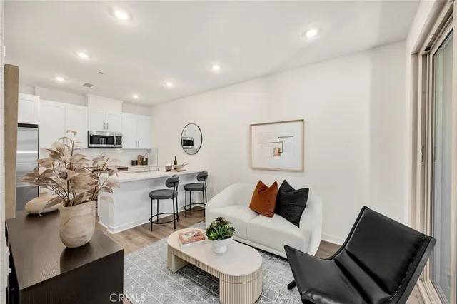 $569,990 | 1952 Avenida Del Sol, Placentia, CA 92870