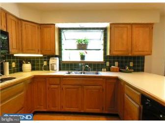 810 Powell Road Tabernacle, NJ 08088 - Photo 3 of 10 Kitchen