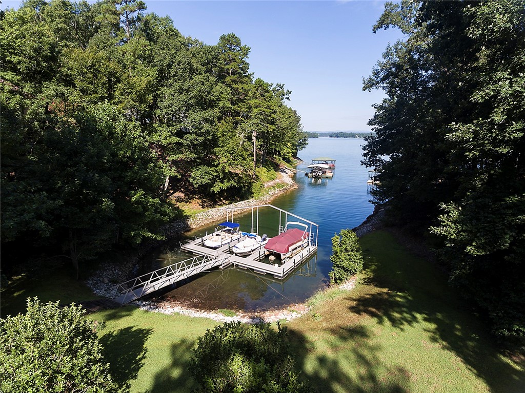 1101 Rochester Highway Seneca, SC 29672 - Photo 4 of 42 Gallery Image 4