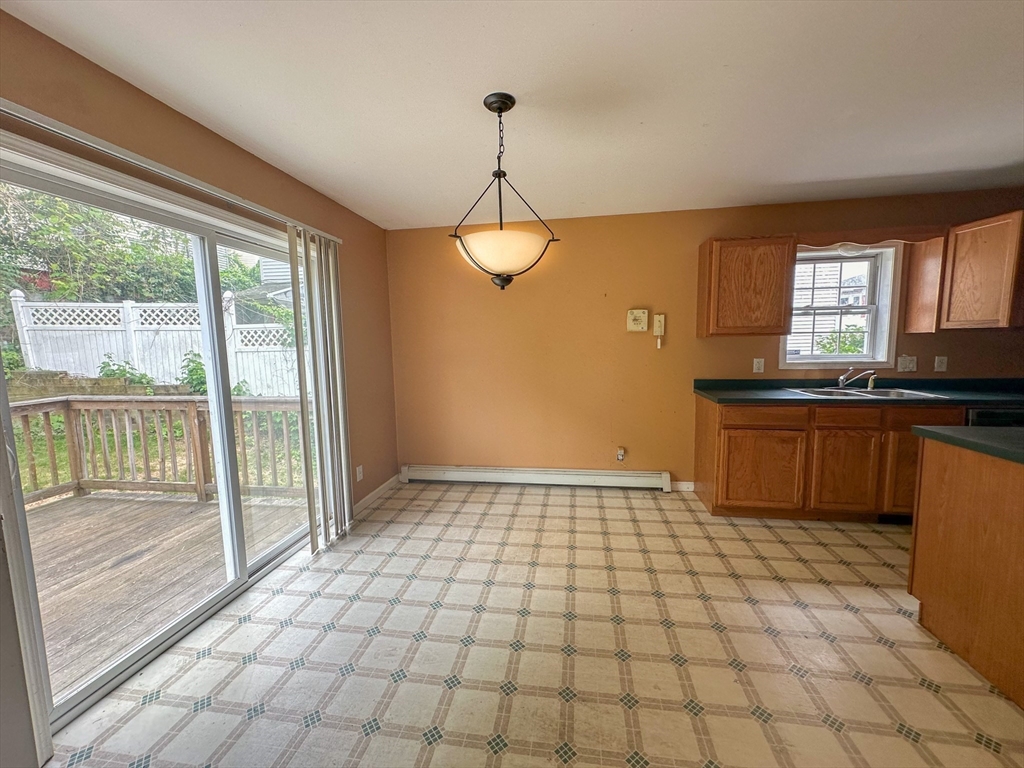 20 Groton Place Worcester, MA 01604 - Photo 7 of 15