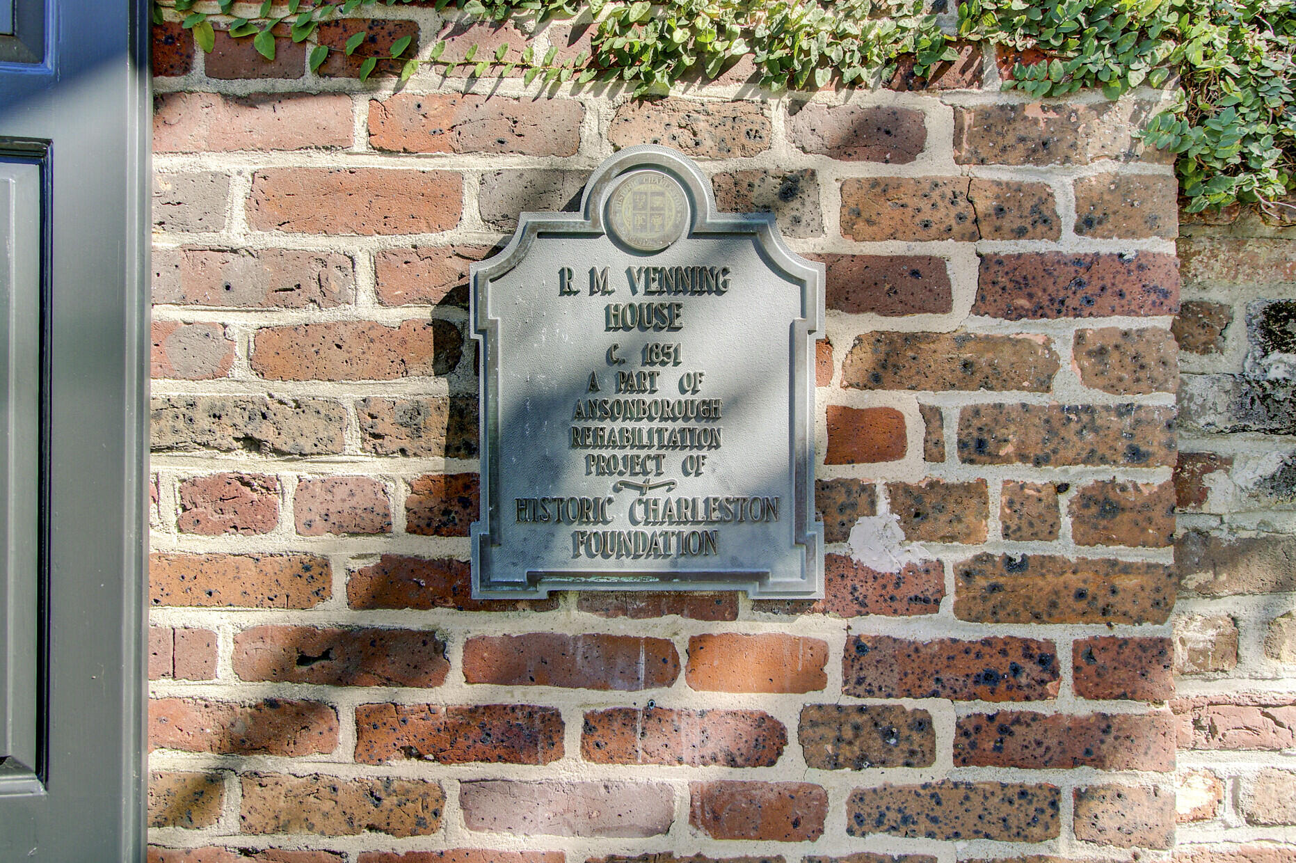 60 Anson Street Charleston, SC 29401 - Photo 4 of 73 33_33_mls