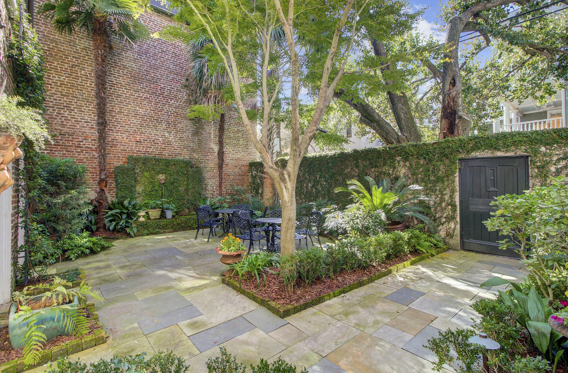 60 Anson Street Charleston, SC 29401 - Photo 9 of 73 38_38_mls