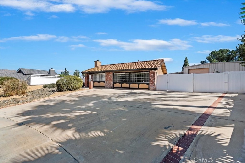 6942 Shadowood Street Riverside, CA 92506 - Photo 4 of 50