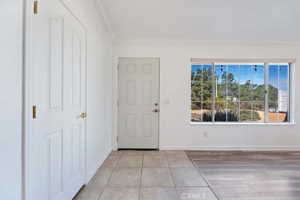 6942 Shadowood Street Riverside, CA 92506 - Photo 8 of 50