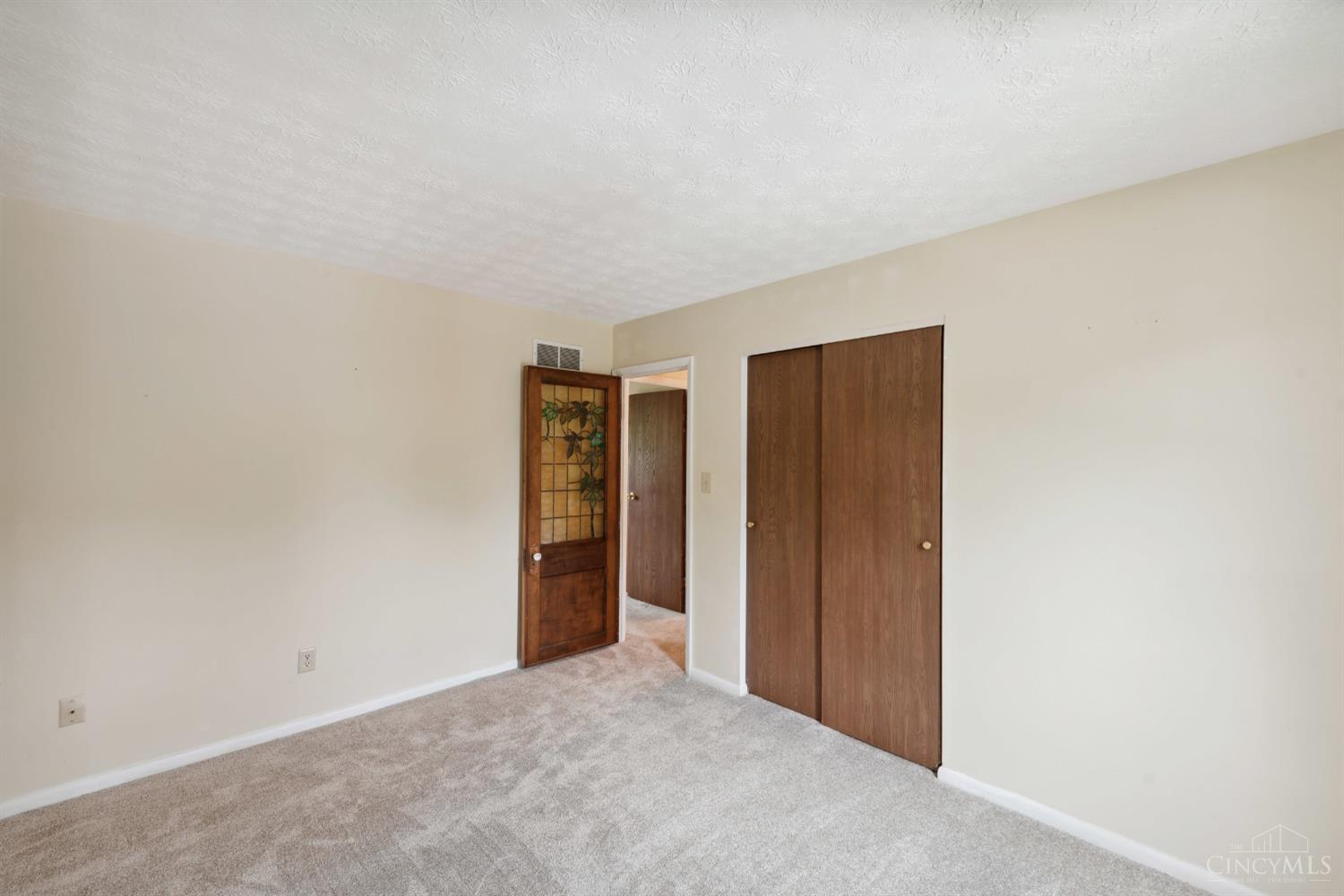 2978 Kleeman Road Cincinnati, OH 45211 - Photo 17 of 35 Gallery Image 17