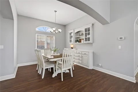 $425,000 | 906 Northwest Magnolia Lane, Grain Valley, MO 64029