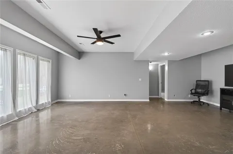 $425,000 | 906 Northwest Magnolia Lane, Grain Valley, MO 64029