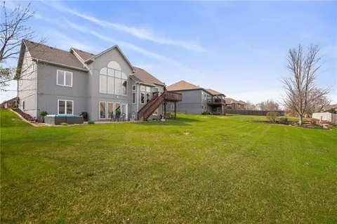 $425,000 | 906 Northwest Magnolia Lane, Grain Valley, MO 64029