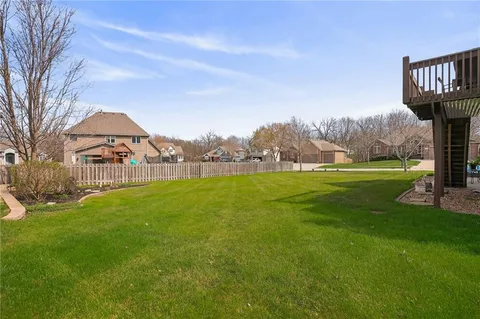 $425,000 | 906 Northwest Magnolia Lane, Grain Valley, MO 64029