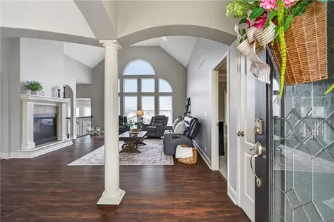 $425,000 | 906 Northwest Magnolia Lane, Grain Valley, MO 64029