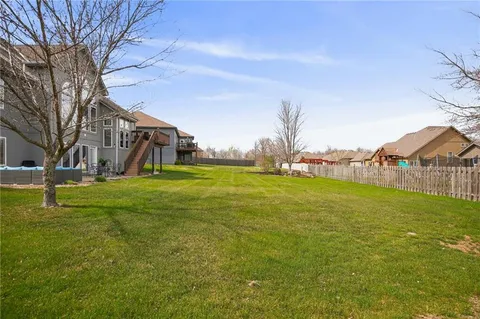 $425,000 | 906 Northwest Magnolia Lane, Grain Valley, MO 64029