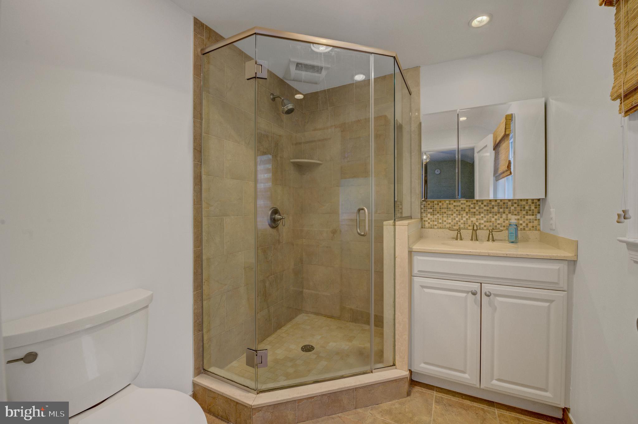 646 Newlin Road Springfield, PA 19064 - Photo 19 of 37