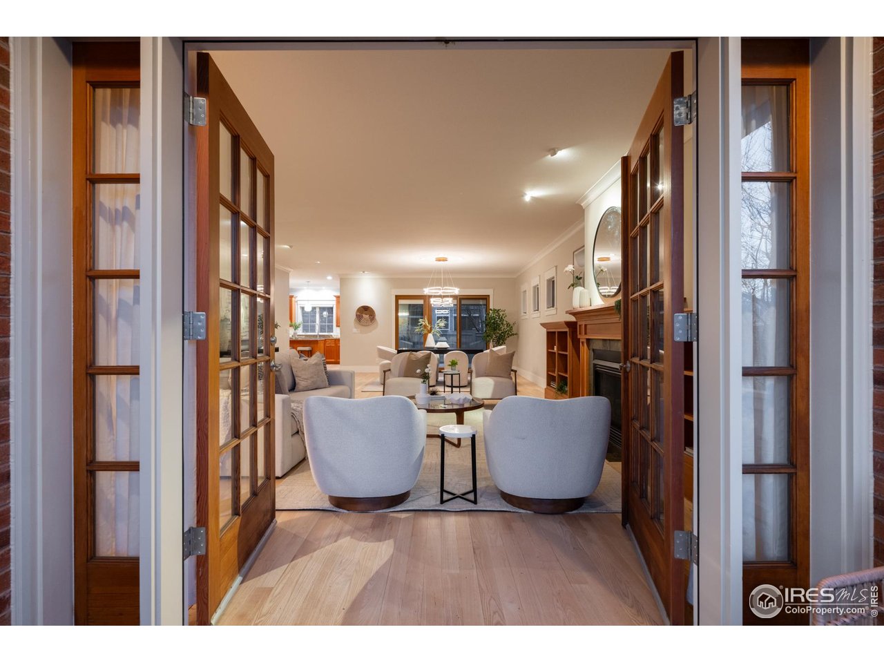 901 Terrace Circle South Boulder, CO 80304 - Photo 4 of 50