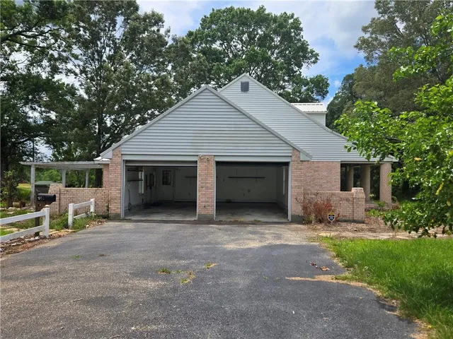 $469,900 | 9465 68th Highway, Jackson, LA 70748