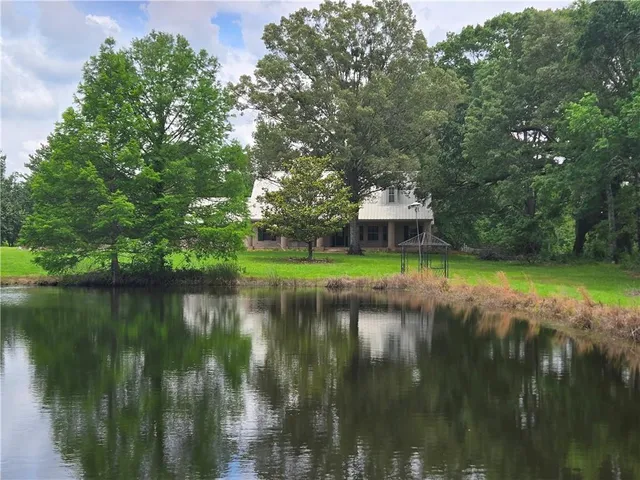 $469,900 | 9465 68th Highway, Jackson, LA 70748