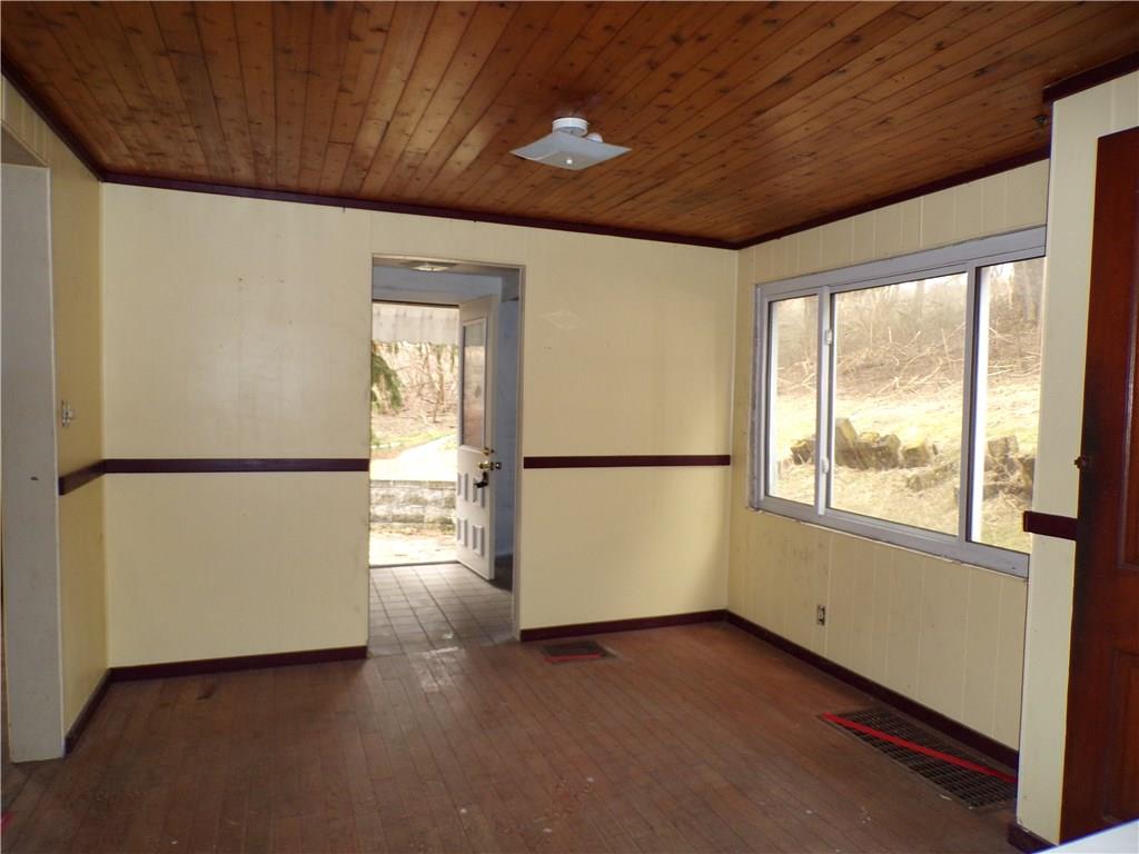 137 Side Road Perryopolis, PA 15473 - Photo 4 of 14