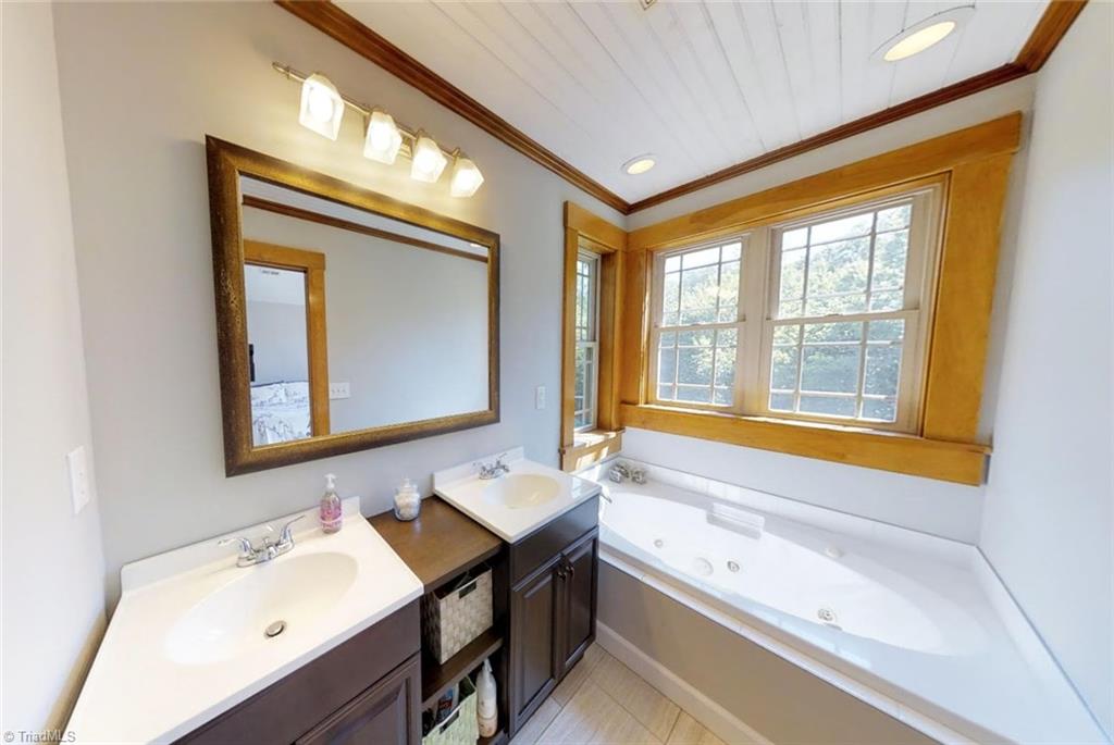 605 Bobcat Road Summerfield, NC 27358 - Photo 19 of 30 Gallery Image 19