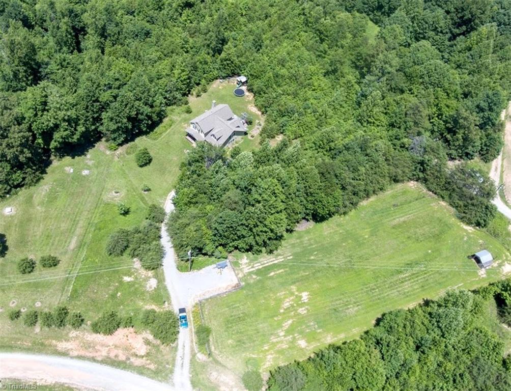 605 Bobcat Road Summerfield, NC 27358 - Photo 29 of 30 Gallery Image 29
