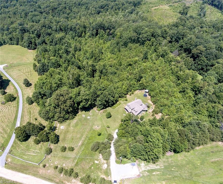 605 Bobcat Road Summerfield, NC 27358 - Photo 30 of 30 Gallery Image 30