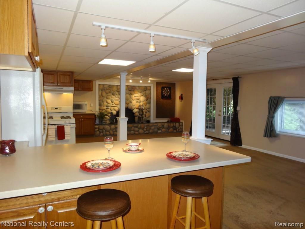 4095 Pardee Lake Road Howell, MI 48843 - Photo 19 of 57 DSC04134.jpg