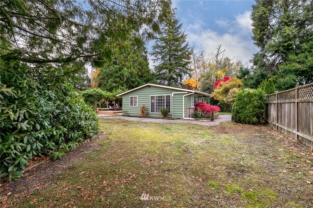 625 Logan Road Lynnwood, WA 98036 - Photo 2 of 21 Gallery Image 2