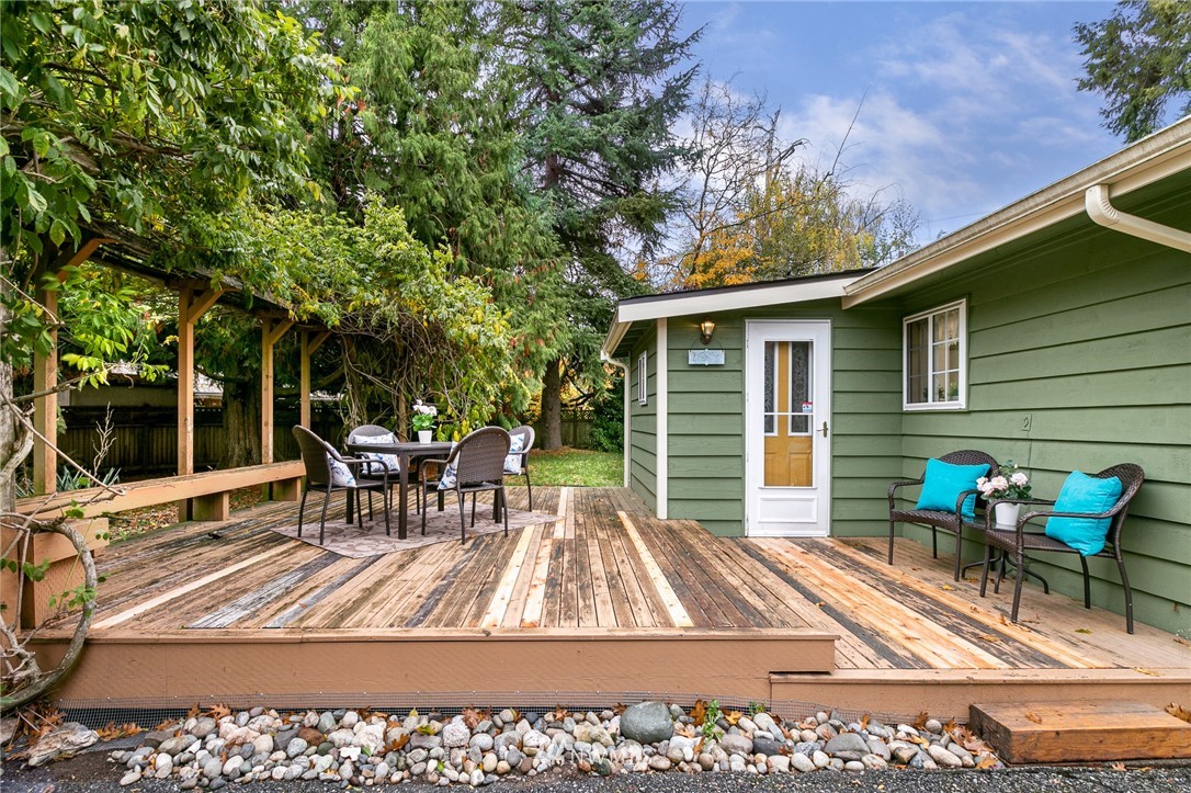 625 Logan Road Lynnwood, WA 98036 - Photo 4 of 21 Gallery Image 4