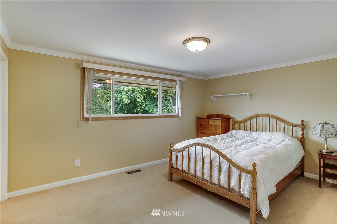 16604 Southeast 147th Street Renton, WA 98059 - Photo 14 of 25