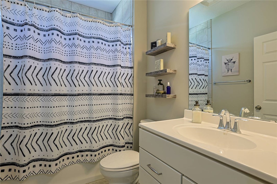 5013 Arena Court Hamilton, OH 45011 - Photo 29 of 41 This bathroom provides practical amenities and a contemporary design, enhancing daily routines.