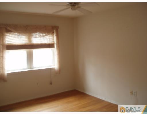 160 Evergreen Road, Unit 8A 8A Edison, NJ 08837 - Photo 6 of 8 Gallery Image 6