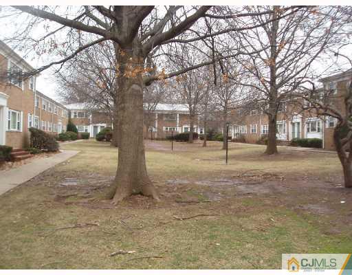 160 Evergreen Road, Unit 8A 8A Edison, NJ 08837 - Photo 8 of 8 Gallery Image 8