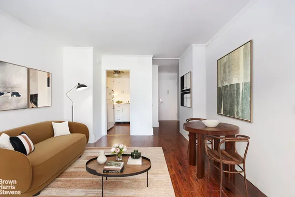 $450,000 | 430 West 34th Street, Unit 5G | Hudson Yards