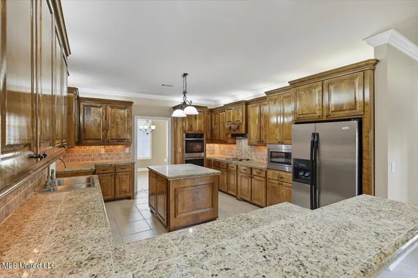 $615,000 | 1015 Longwood Place, Pearl, MS 39208