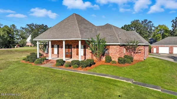 $615,000 | 1015 Longwood Place, Pearl, MS 39208