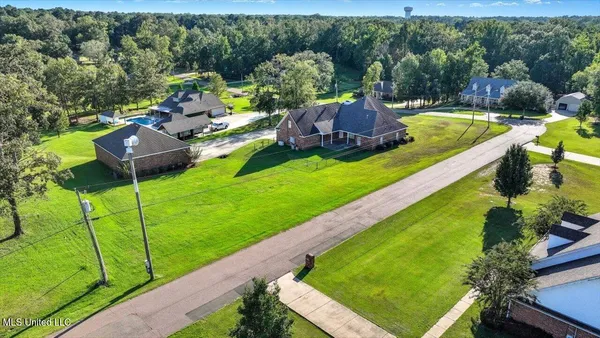 $615,000 | 1015 Longwood Place, Pearl, MS 39208