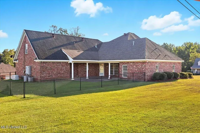 $619,000 | 1015 Longwood Place, Pearl, MS 39208