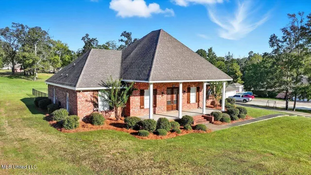 $619,000 | 1015 Longwood Place, Pearl, MS 39208