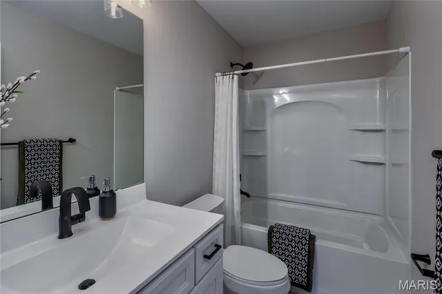 $1,175,000 | 6724 Preservation Parkway, St. Louis, MO 63123