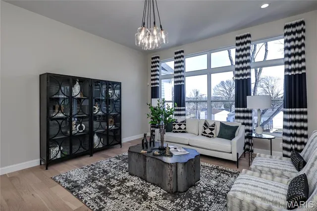 $1,175,000 | 6724 Preservation Parkway, St. Louis, MO 63123