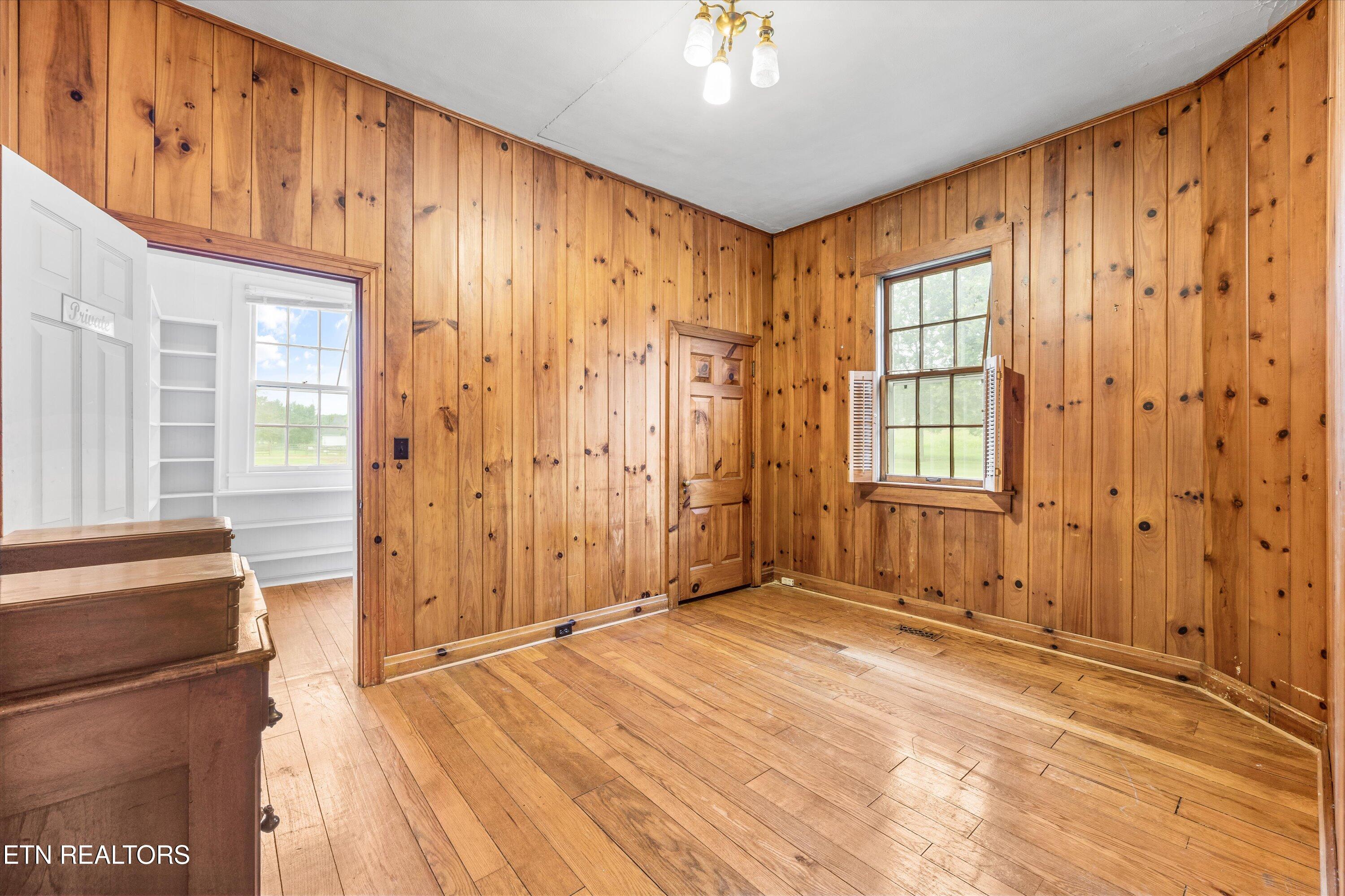 307 Burn Road Niota, TN 37826 - Photo 13 of 60 13-307 Burn Rd009